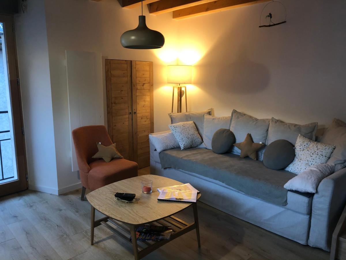 La Maison De La Montagne Le Bourg-dʼOisans Exteriör bild